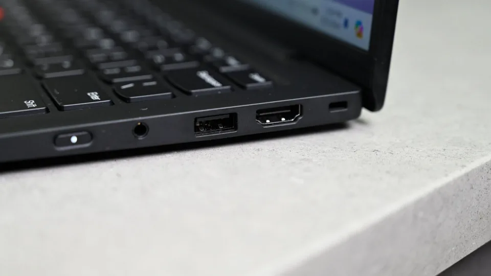 Lenovo ThinkPad X1 Carbon Gen 12 Review